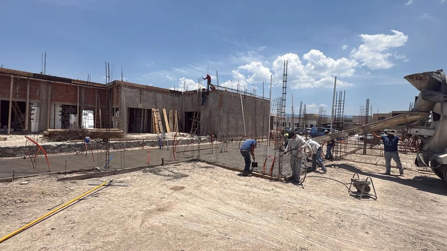 Wide site view during the pour
